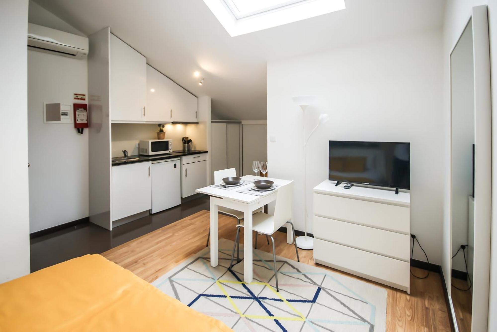 Rentastudio Coimbra Apartment Exterior photo